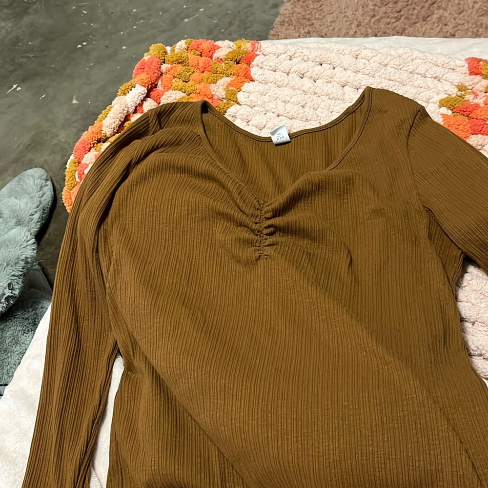 Long sleeve top